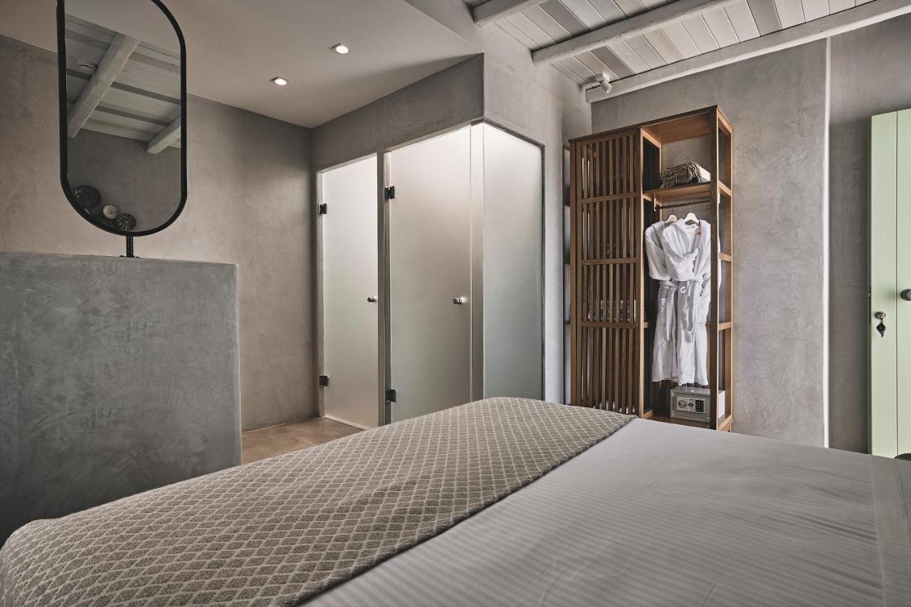 Noon Beyond Accommodation Pollonia Bagian luar foto